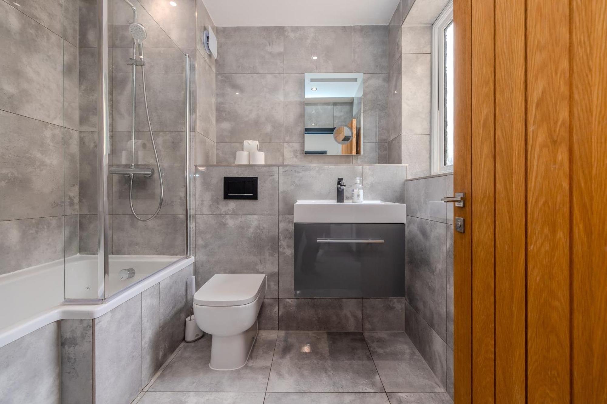 Central Hove 3 Bedroom Flat Bn340Bwil ภายนอก รูปภาพ