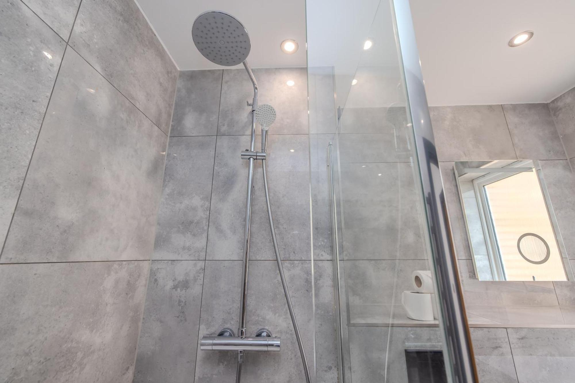 Central Hove 3 Bedroom Flat Bn340Bwil ภายนอก รูปภาพ
