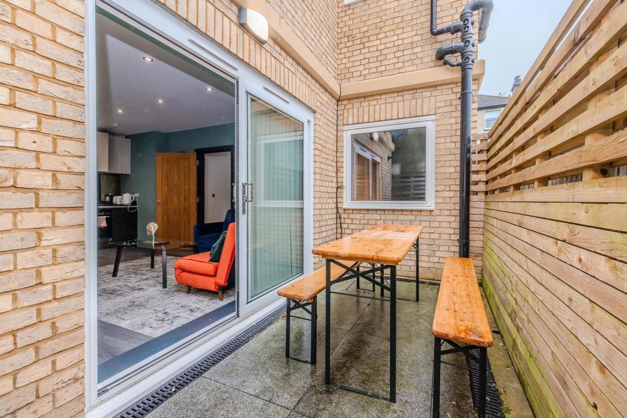 Central Hove 3 Bedroom Flat Bn340Bwil ภายนอก รูปภาพ